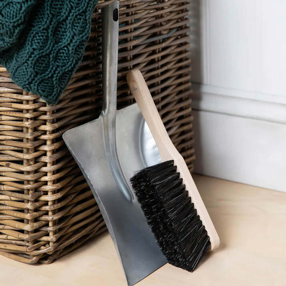 Garden Trading Classic Dustpan & Brush